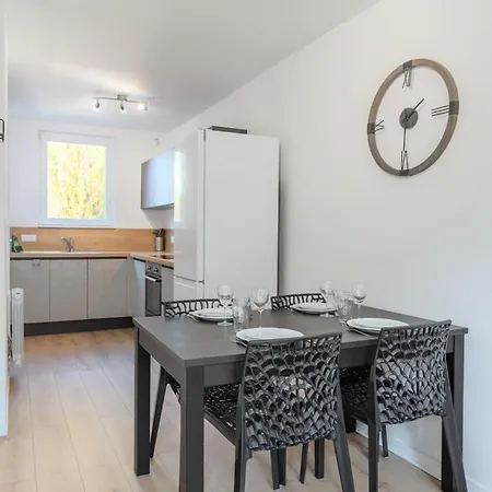 Appartement Rénové 2 Chambres. *