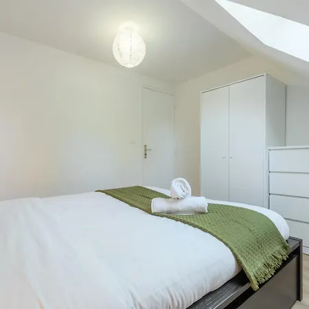 Appartement Rénové 2 Chambres.
